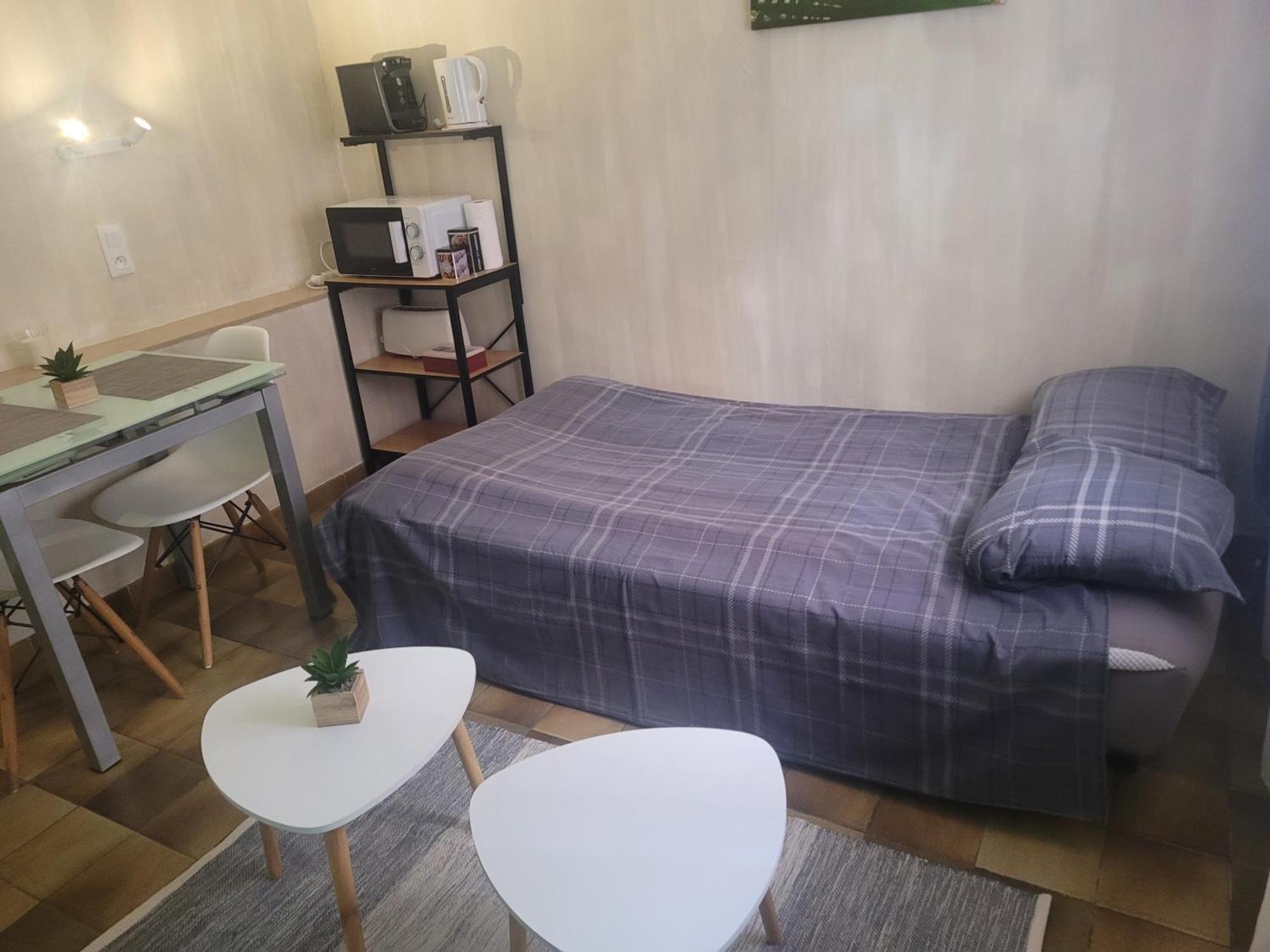 Studio Proche De La Mer Καλβί Εξωτερικό φωτογραφία